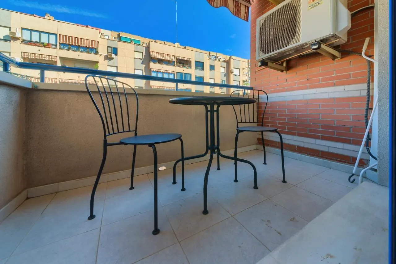 דירות Holidays2Malaga Ayala 450 Mts From Beach & Terrace