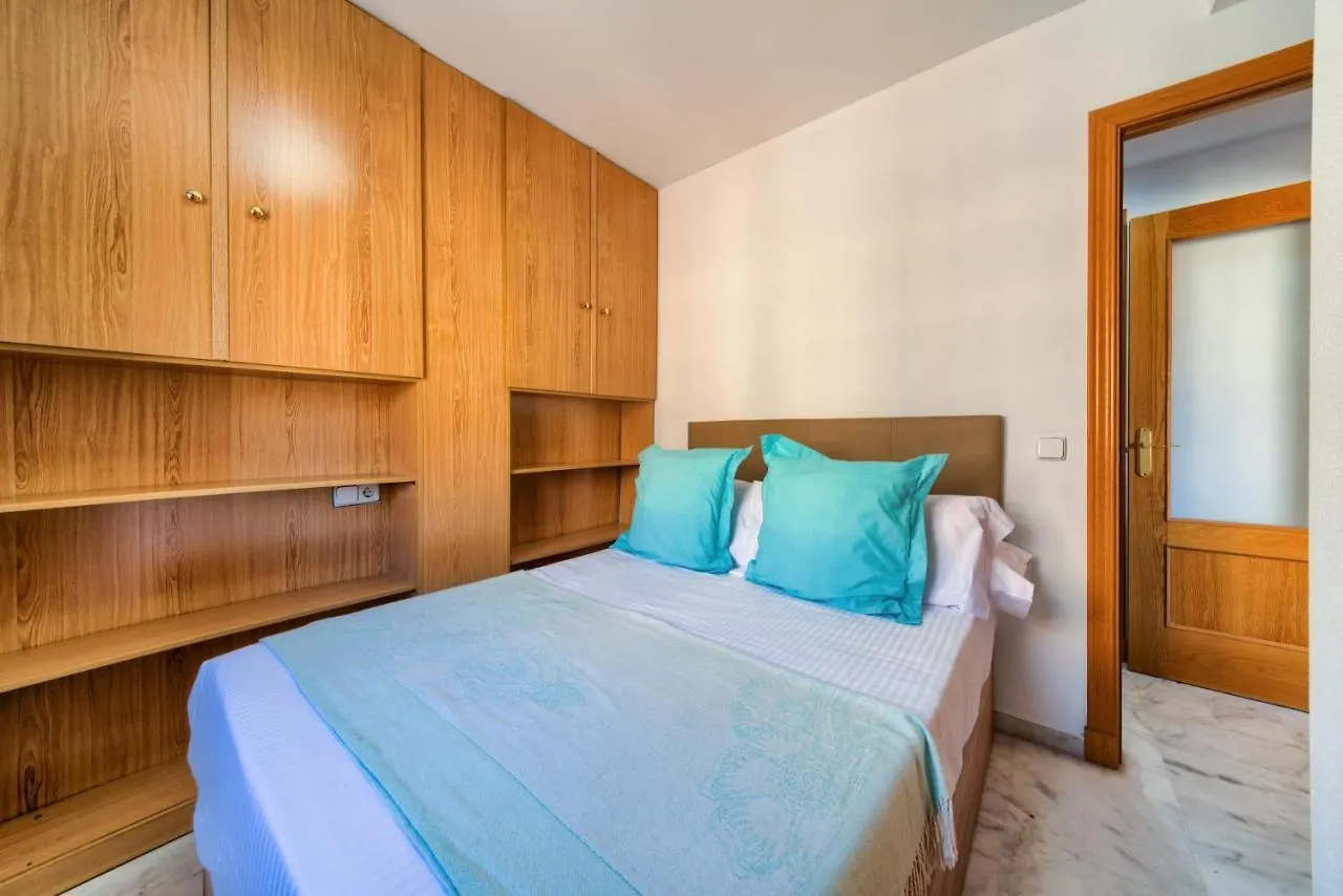 Holidays2Malaga Ayala 450 Mts From Beach & Terrace