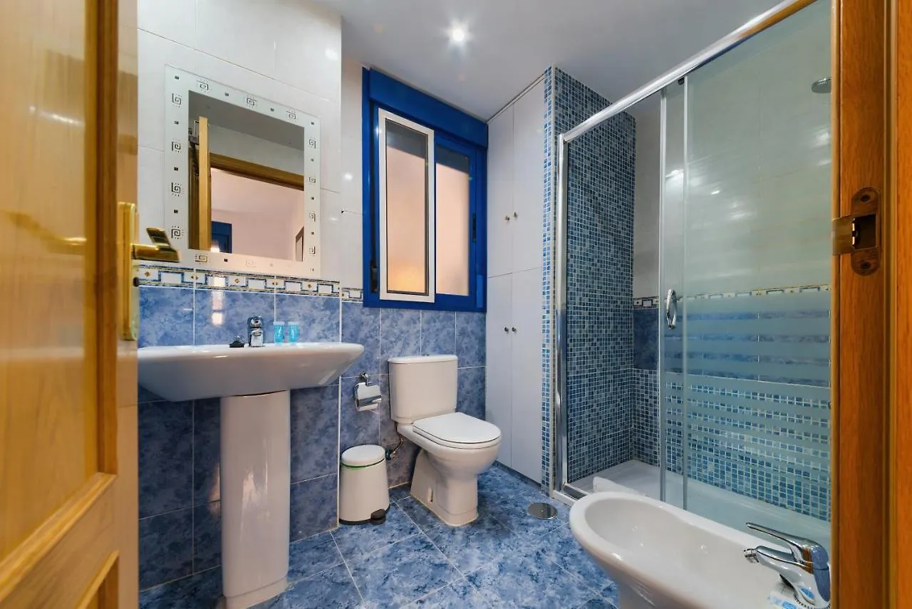 Apartment Holidays2Malaga Ayala 450 Mts From Beach & Terrace