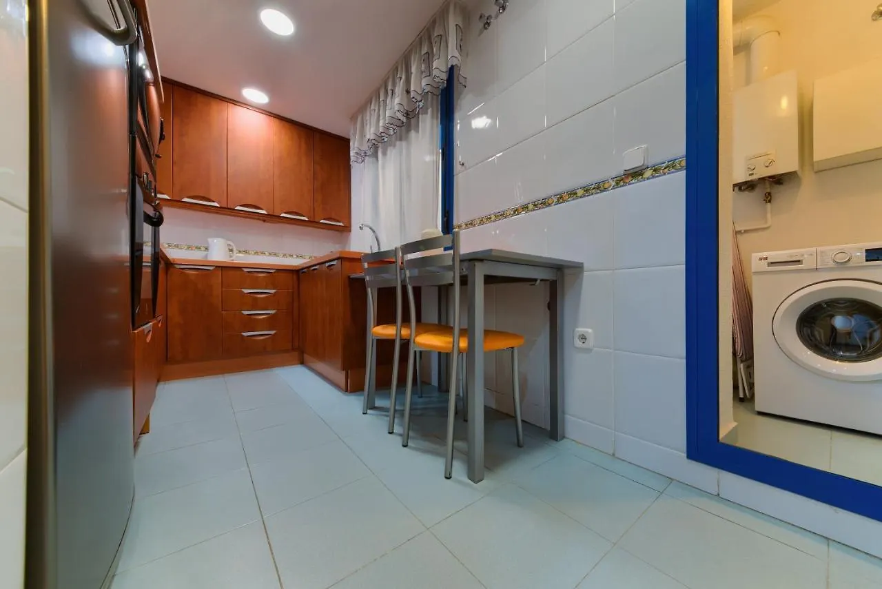 Holidays2Malaga Ayala 450 Mts From Beach & Terrace Apartment Malaga