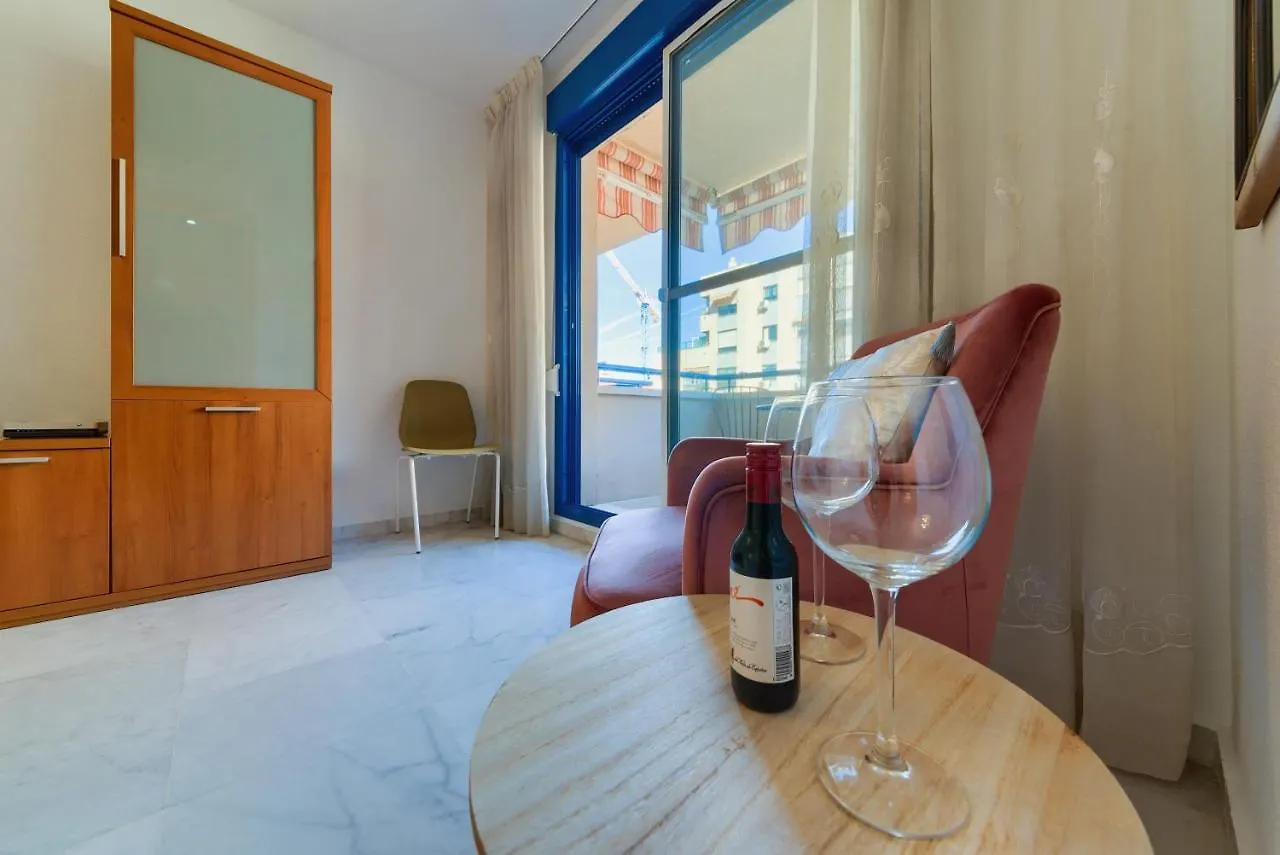 Apartment Holidays2Malaga Ayala 450 Mts From Beach & Terrace