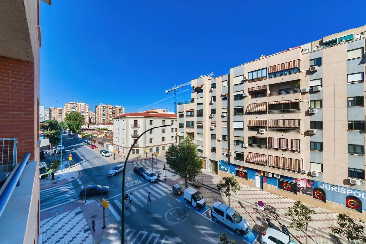 Holidays2Malaga Ayala 450 Mts From Beach & Terrace 0*, Malaga