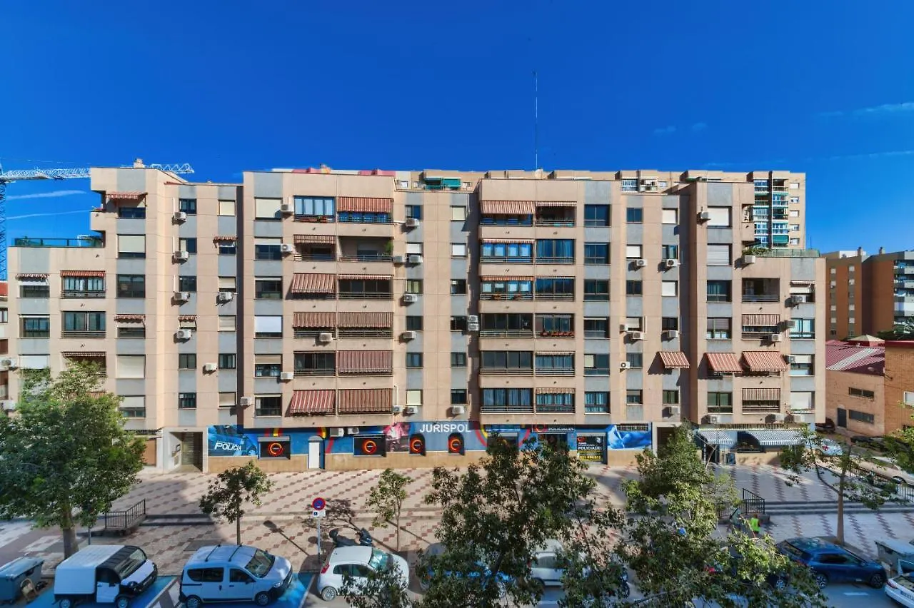 Holidays2Malaga Ayala 450 Mts From Beach & Terrace Apartment