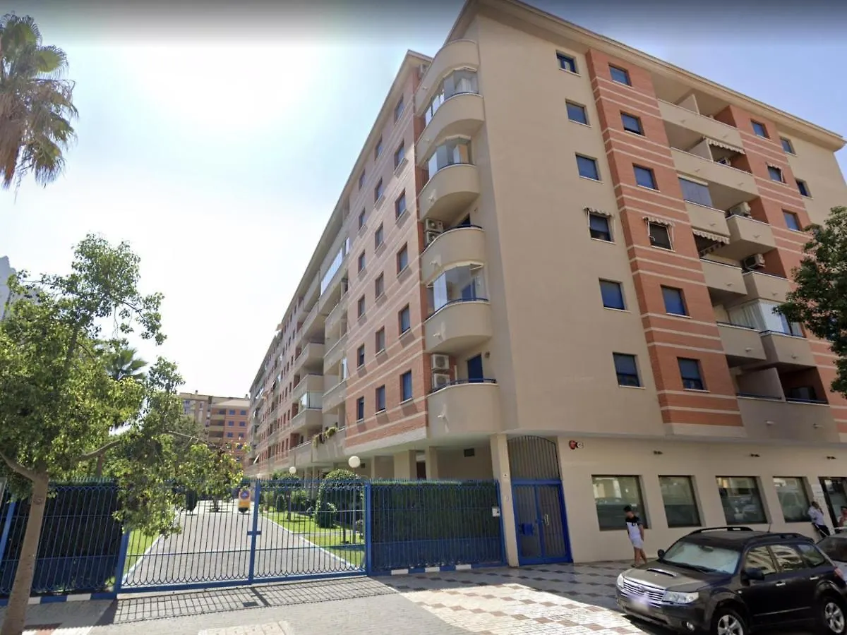 Holidays2Malaga Ayala 450 Mts From Beach & Terrace Apartment